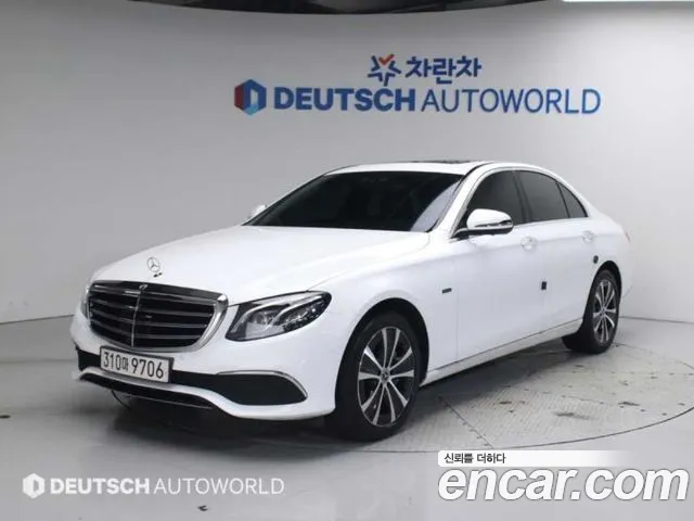 Mercedes-Benz E-Class 2020 — photo 1