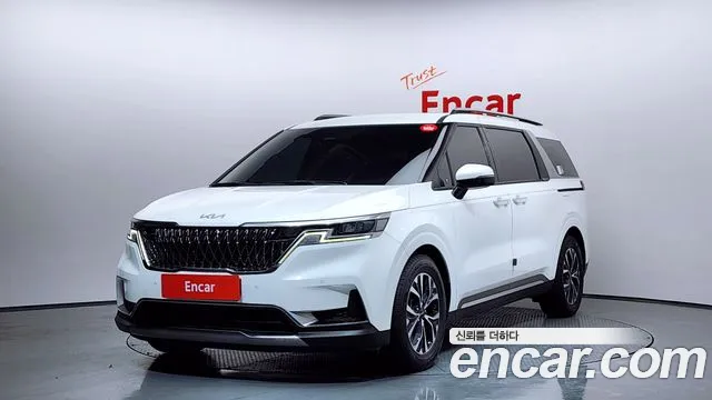 Kia Canival 2022 — photo 1