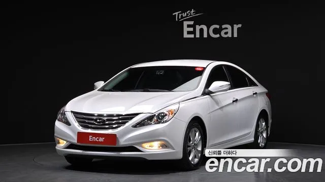 Hyundai Sonata 2012 — photo 1