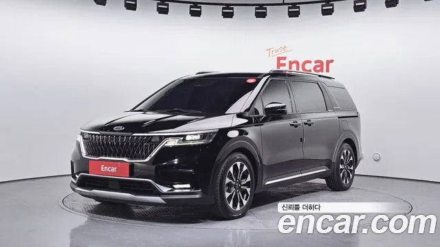 Kia Canival 2021 — photo 1
