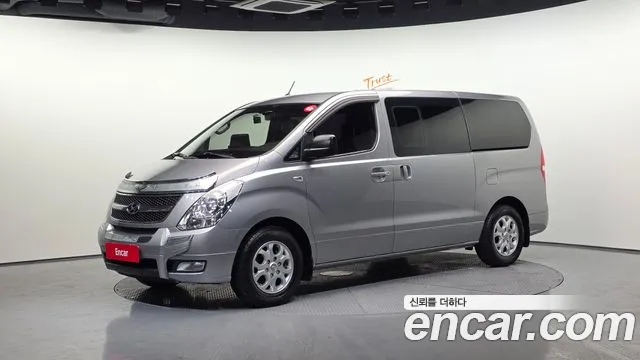 Hyundai Starex 2014 — photo 1