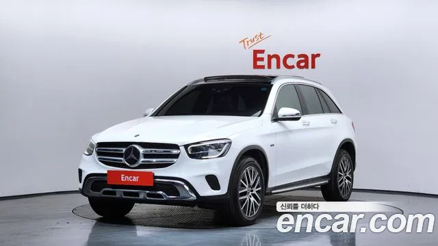 Mercedes-Benz GLC-Class 2021 — photo 1