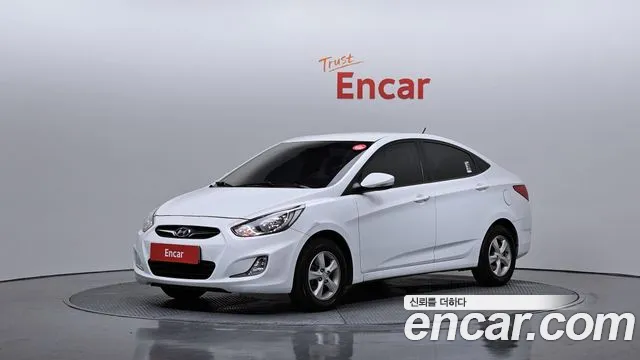 Hyundai Accent 2011 — photo 1