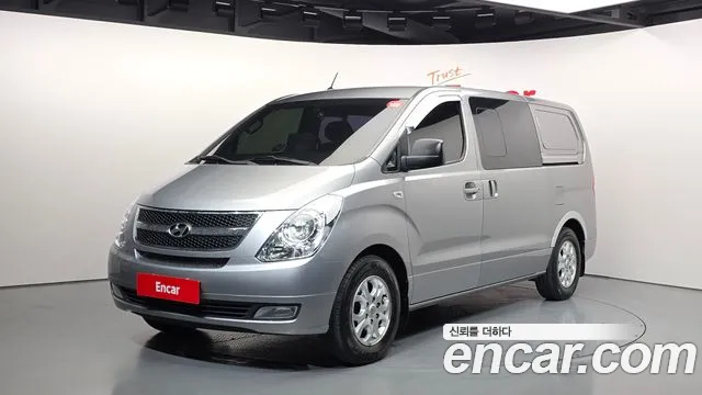 Hyundai Starex 2014 — photo 1