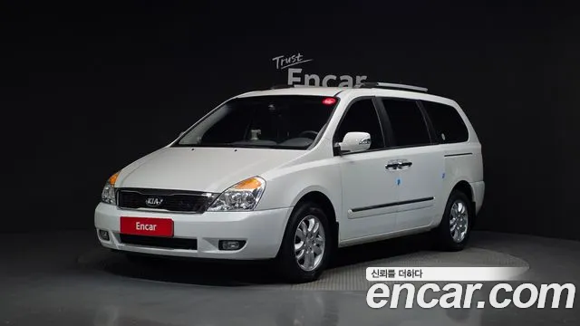 Kia Canival 2013 — photo 1