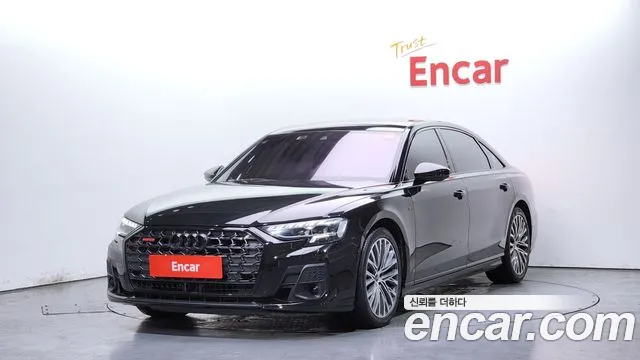 Audi A8 2022 — photo 1