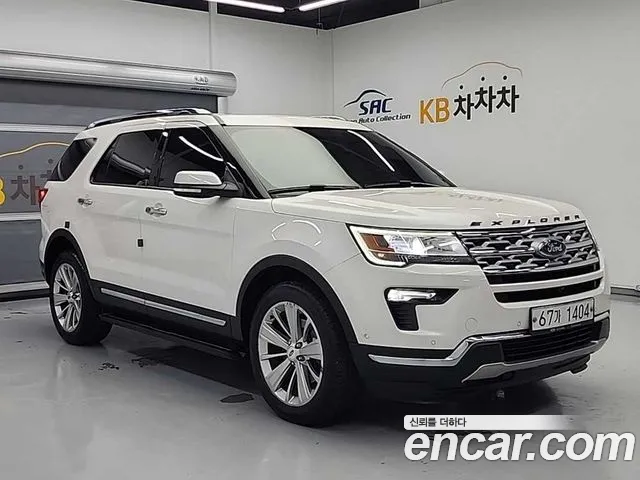Ford Explorer 2018 — photo 1
