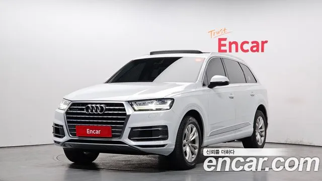 Audi Q7 2019 — photo 1