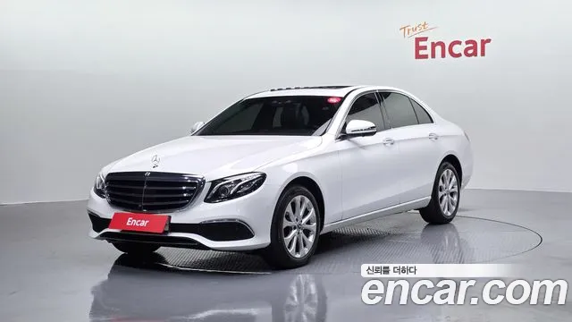 Mercedes-Benz E-Class 2020 — photo 1