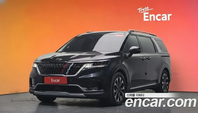 Kia Canival 2021 — photo 1