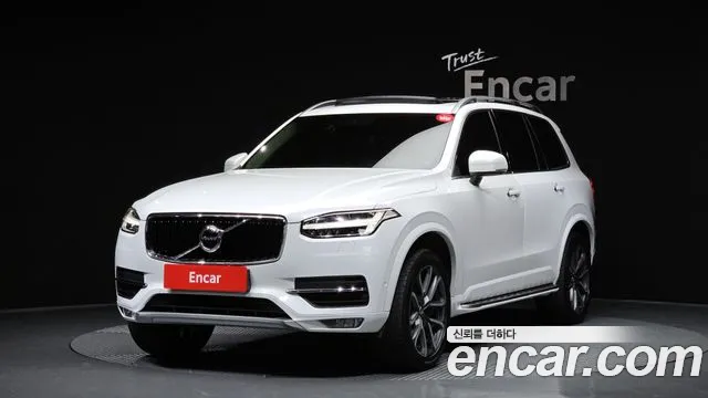 Volvo XC90 2017 — photo 1