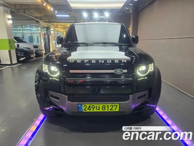 Land Rover Defender 2025 — photo 1