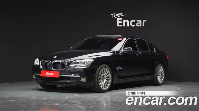 BMW 7-Series 2012 — photo 1
