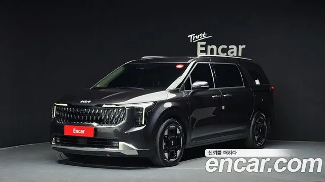 Kia Canival 2024 — photo 1