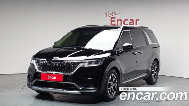 Kia Canival 2021 — photo 1