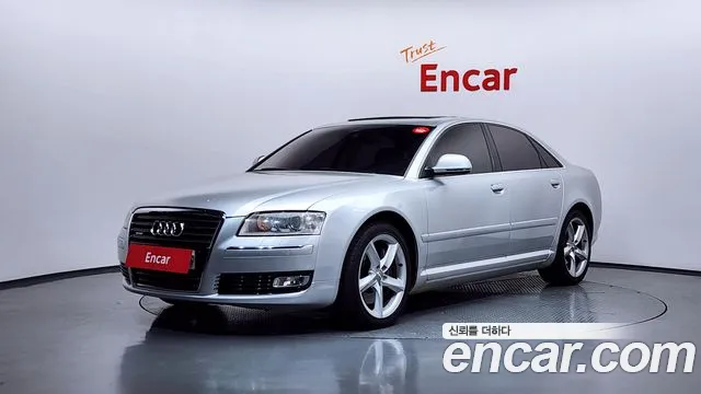 Audi A8 2010 — photo 1