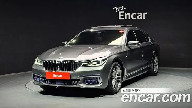 BMW 7-Series 2017 — photo 1