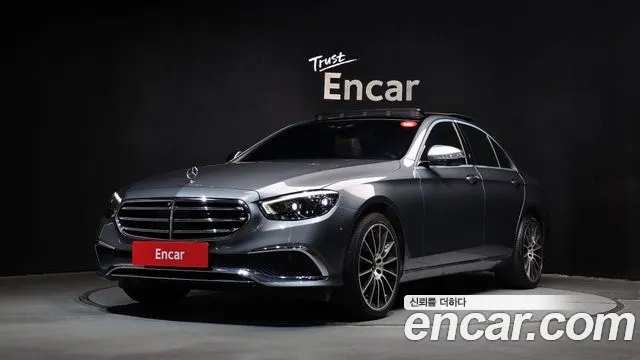 Mercedes-Benz E-Class 2021 — photo 1