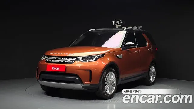 Land Rover Discovery 2018 — photo 1