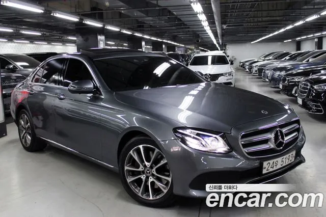 Mercedes-Benz E-Class 2019 — photo 1