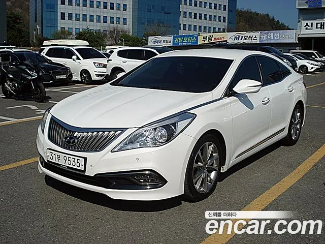 Hyundai Grandeur 2015 — photo 1