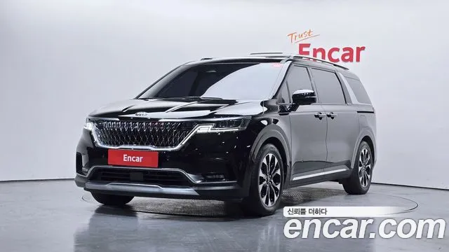 Kia Canival 2021 — photo 1
