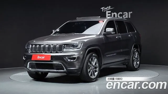Jeep Cherokee 2018 — photo 1