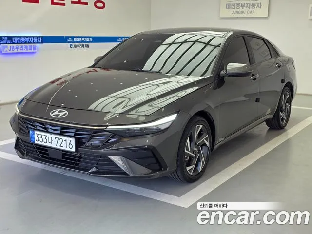 Hyundai AVANTE 2024 — photo 1