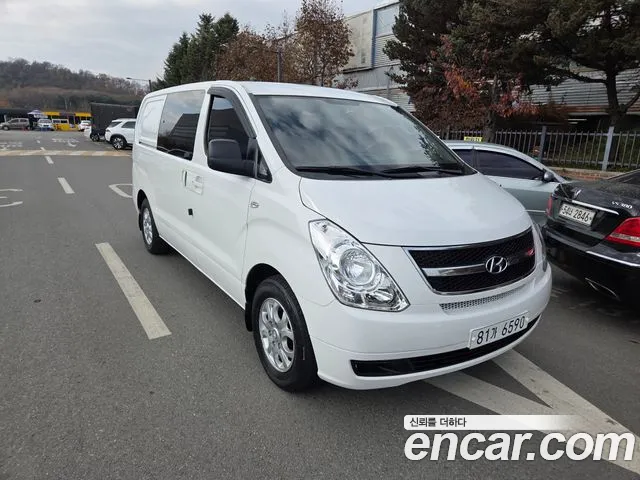 Hyundai Starex 2012 — photo 1