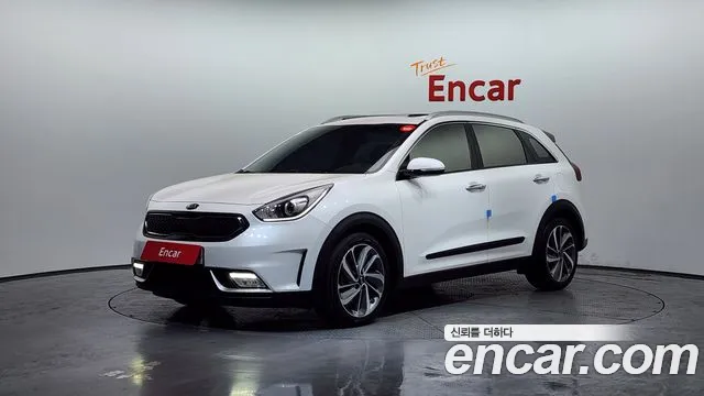 Kia Niro 2017 — photo 1
