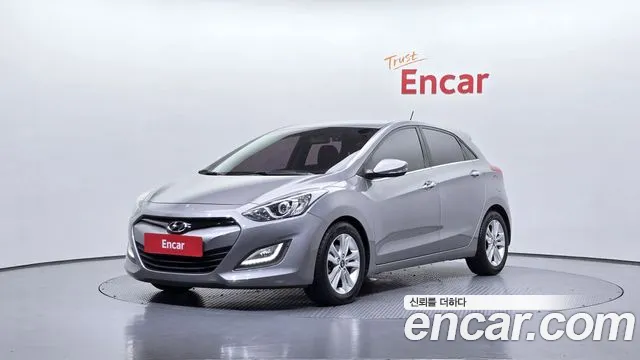 Hyundai i30 2012 — photo 1