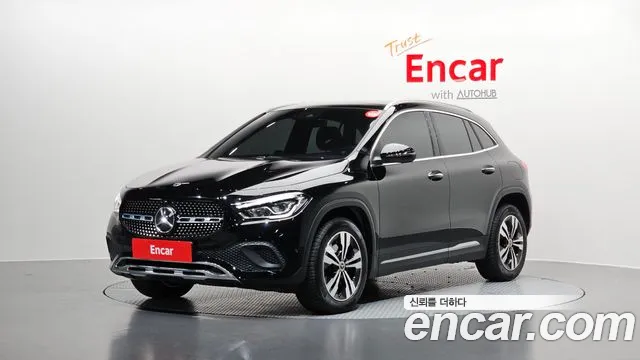 Mercedes-Benz GLA-Class 2021 — photo 1