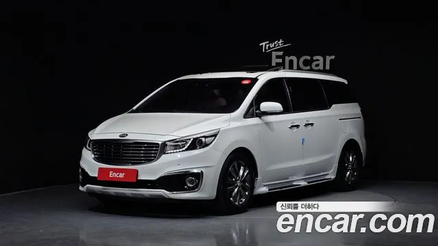 Kia Canival 2016 — photo 1