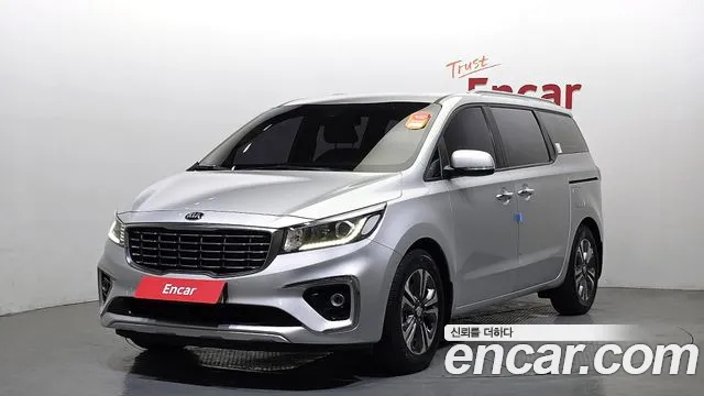 Kia Canival 2019 — photo 1