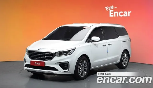 Kia Canival 2020 — photo 1