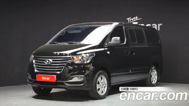 Hyundai Starex 2021 — photo 1