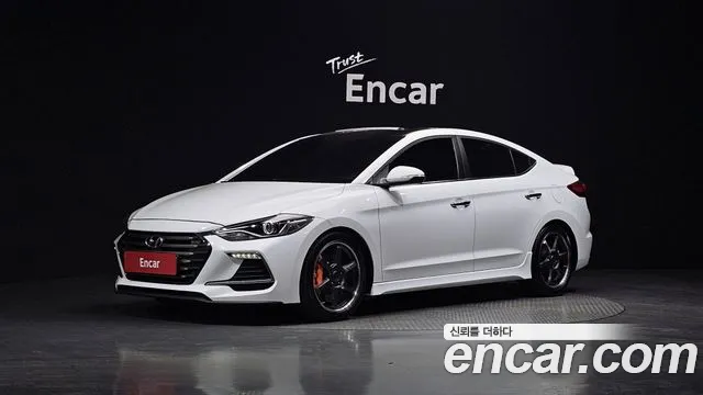 Hyundai AVANTE 2018 — photo 1
