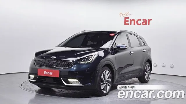 Kia Niro 2018 — photo 1
