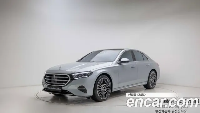 Mercedes-Benz E-Class 2024 — photo 1