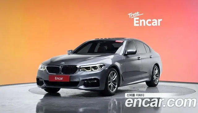 BMW 5-Series 2017 — photo 1