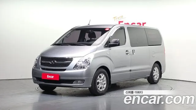Hyundai Starex 2015 — photo 1