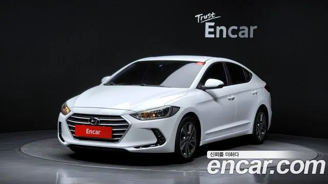Hyundai AVANTE 2018 — photo 1