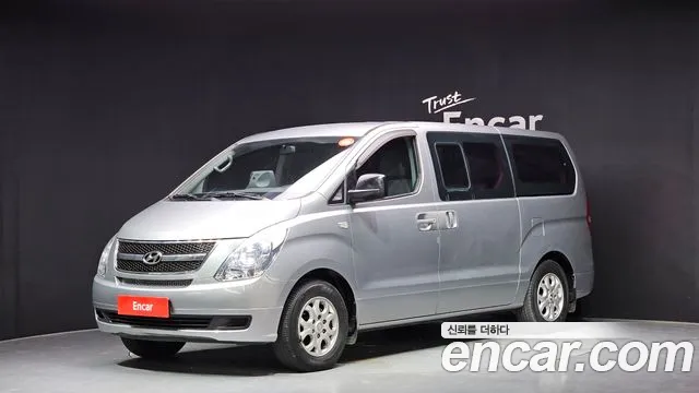 Hyundai Starex 2015 — photo 1