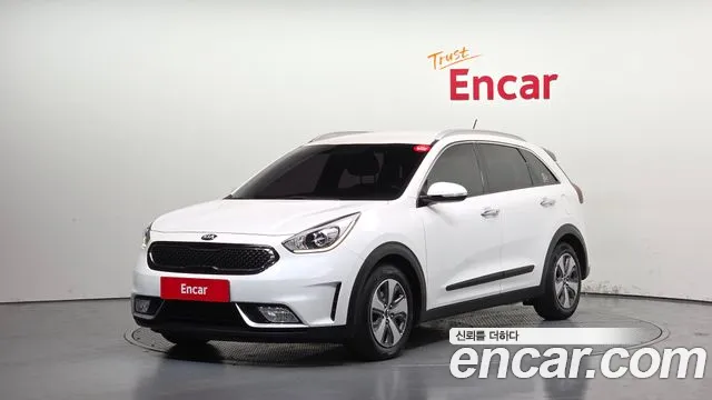 Kia Niro 2018 — photo 1