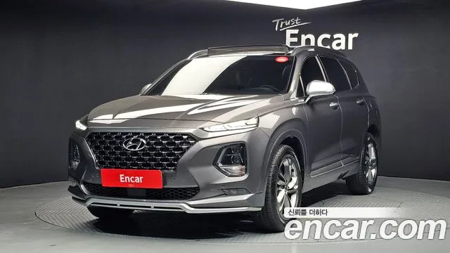 Hyundai Santafe 2019 — photo 1