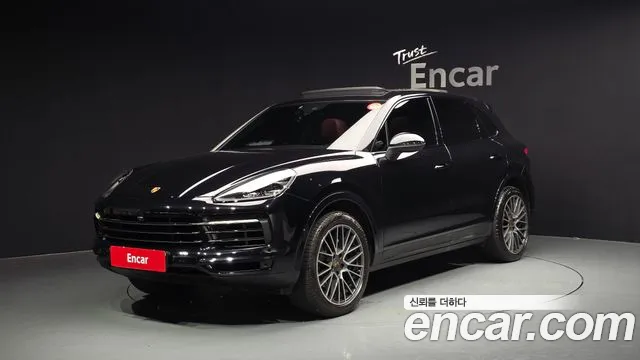 Porsche Cayenne 2021 — photo 1