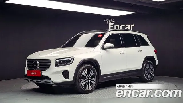 Mercedes-Benz GLB-Class 2024 — photo 1