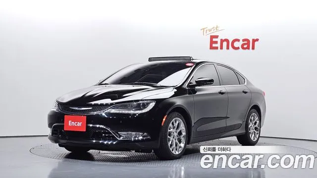 Chrysler 200 2015 — photo 1