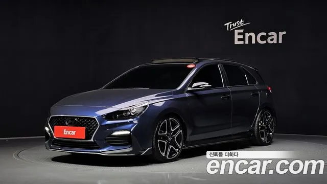Hyundai i30 2019 — photo 1