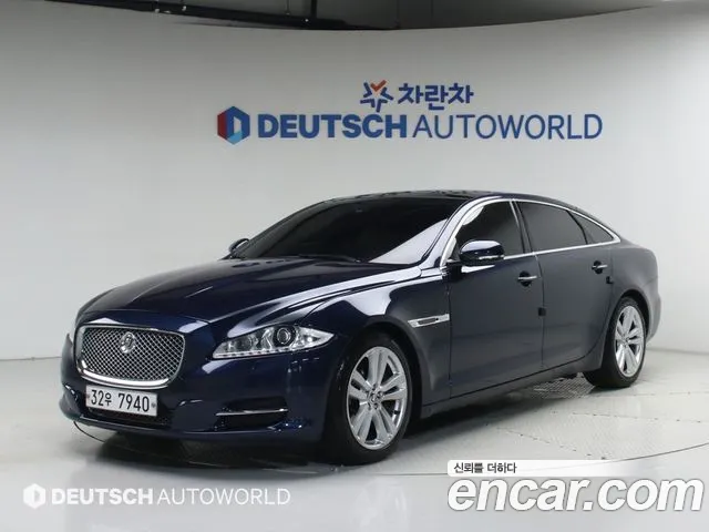 Jaguar XJ 2013 — photo 1